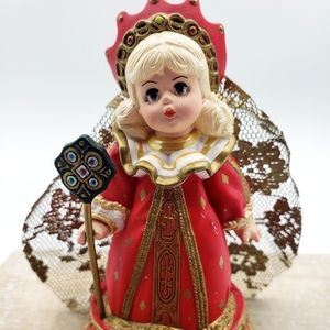 Hallmark Keepsake Ornament 1999 Red Queen Alice In Wonderland Madame Alexander.